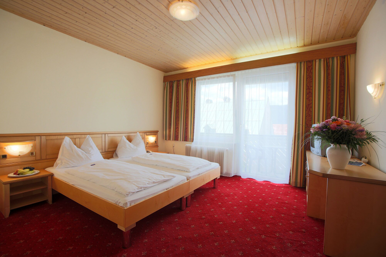 Bedroom 3, AKTIVHOTEL Weisser Hirsch, Bruck-Mürzzuschlag