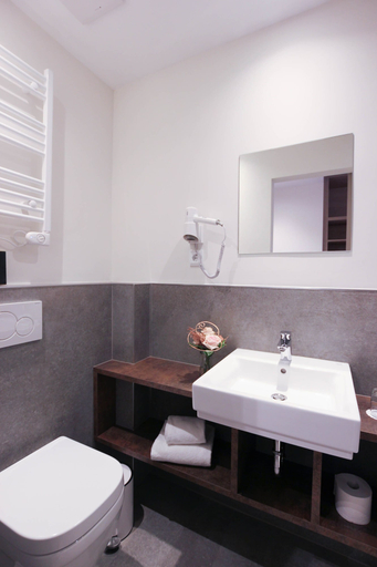 Bathroom 5, City Hotel Würzburg, Würzburg