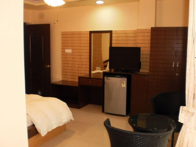 Bedroom 2, Hotel Hilltop International, South Andaman