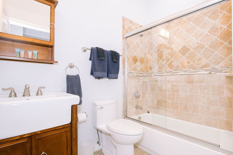 Bathroom 4, Vistalmar Beach Resort, Broward