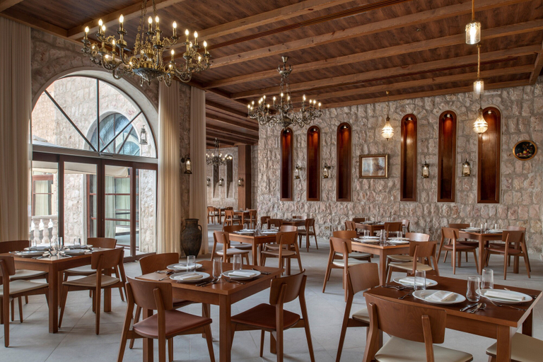 Food & Drinks 5, Al Samriya, Autograph Collection, Ash Shahaniya