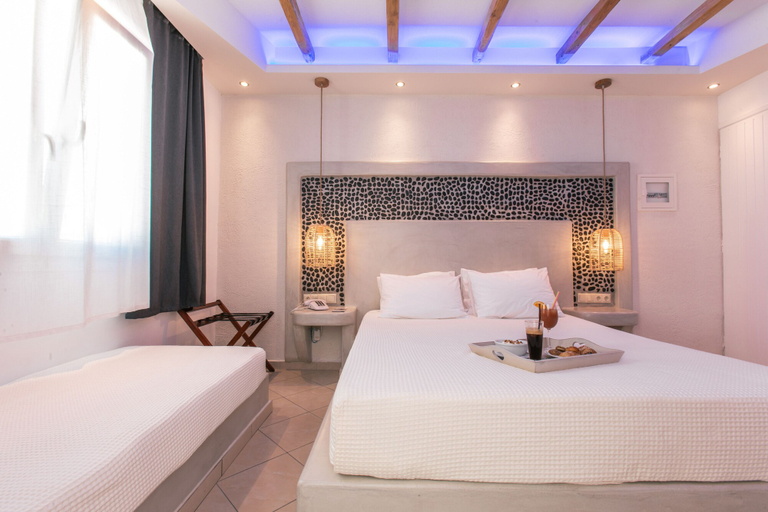 Bedroom 4, Mikri Vigla Hotel Beach Resort, South Aegean