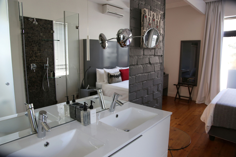 Bathroom 5, DysART Boutique Hotel, City of Cape Town