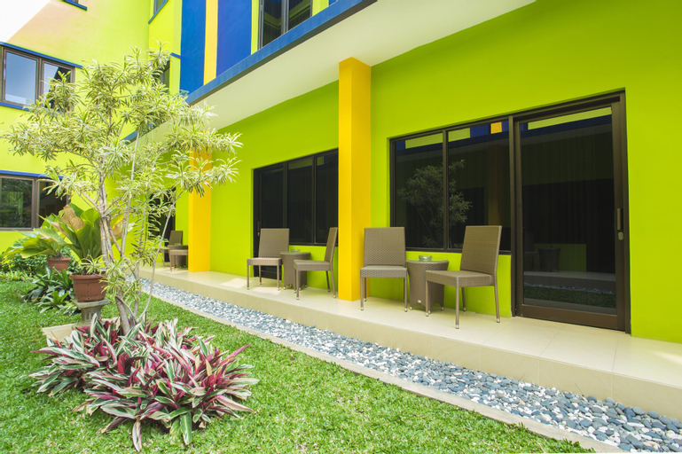 Exterior & Views 4, PrimeBiz Hotel Karawang, Karawang