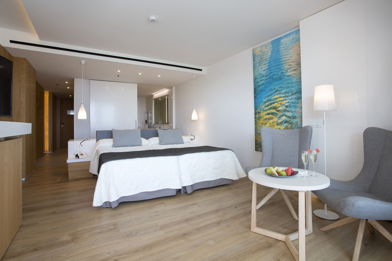Bedroom 4, Hipotels Playa de Palma Palace, Baleares