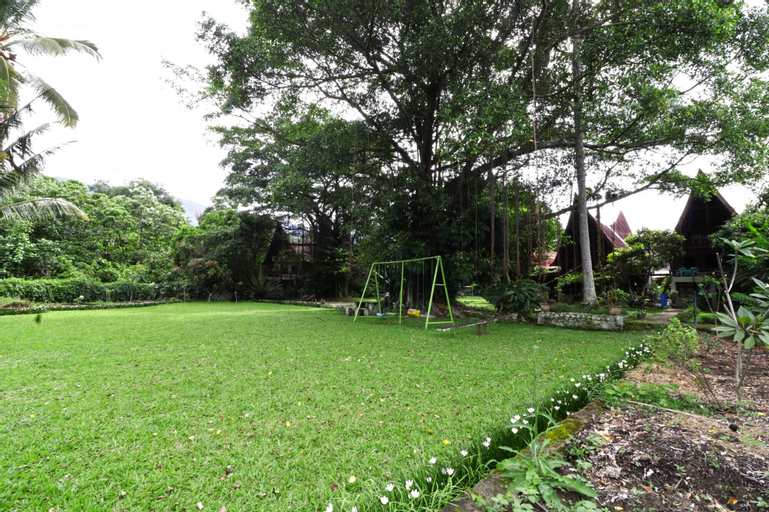 Exterior & Views 25