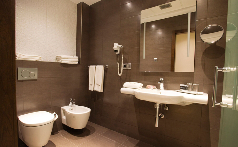 Bathroom 4, Hotel Torre de Nuñez, Lugo