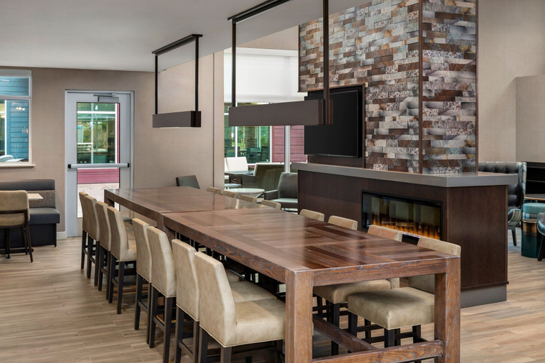 Food & Drinks 5, Residence Inn by Marriott Portland Clackamas, Clackamas