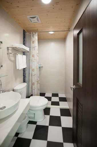 Bathroom 2, Tainan 133 Inn, Tainan