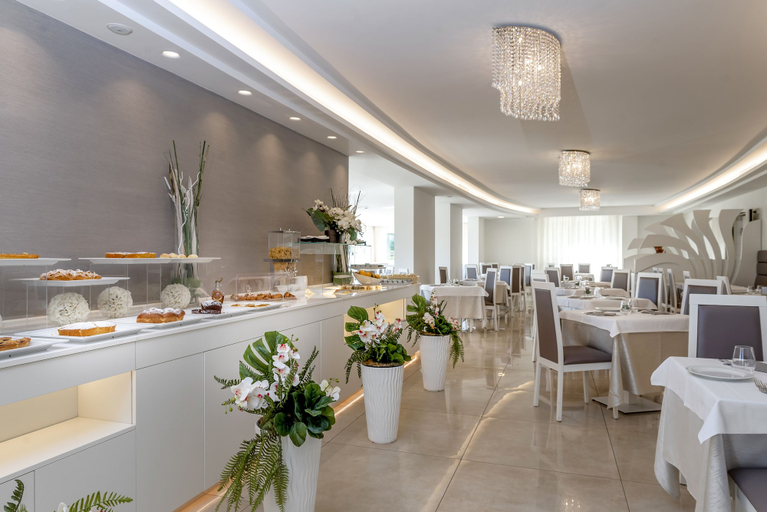 Food & Drinks 5, Hotel Riviera, Ravenna