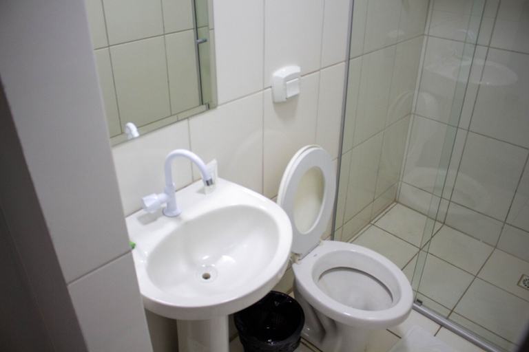 Bathroom 4, Hotel Vitrine, Goiania