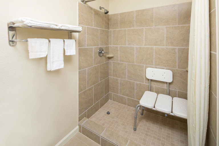 Bathroom 4, Super 8 by Wyndham Burlington NC, Alamance