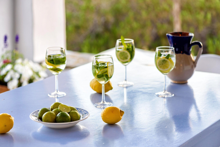 Food & Drinks 4, Traditional Villa 5 Mins on Foot From the Beach, South Aegean