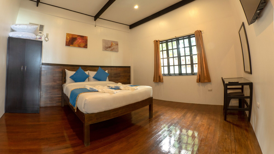 Bedroom 4, Blue Ribbon Dive Resort, Mabini