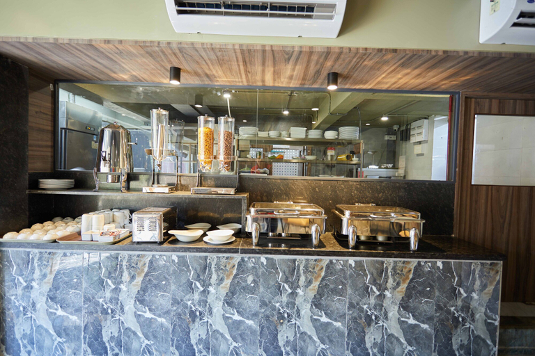 Food & Drinks 5, Aureole Mrida, Pune