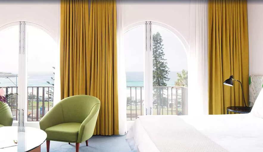 Bedroom 3, Hotel Ravesis, Sydney