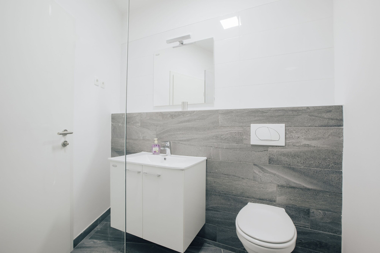 Bathroom 4, K3 Central Park Apartments, Ljubljana