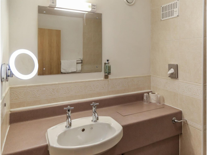 Bathroom 4, The Garrison, Sheffield