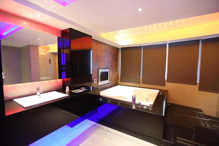 Bathroom 4, Yosemite Motel - Taiyuan Branch, Taichung