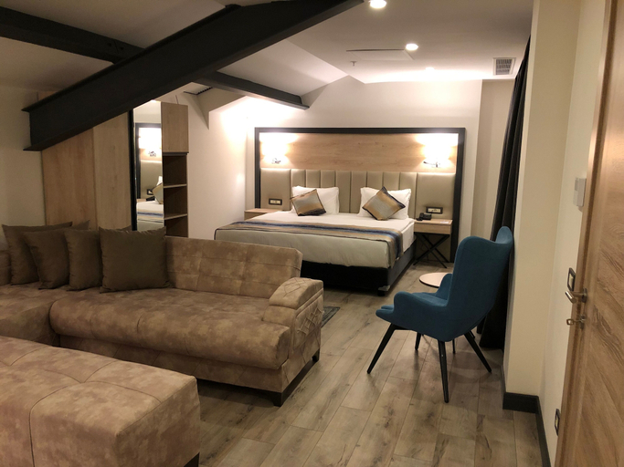 Bedroom 2, Ramada Encore By Wyndham Istanbul Basin Express, Basaksehir