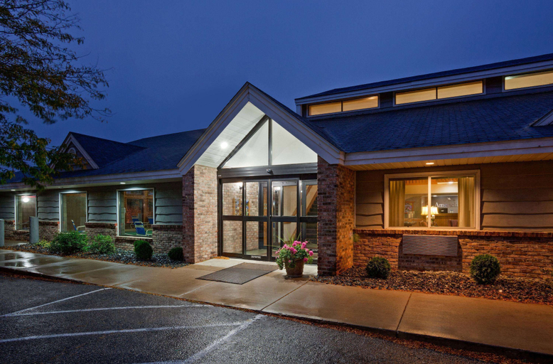 Exterior & Views 2, AmericInn by Wyndham Red Wing, Goodhue