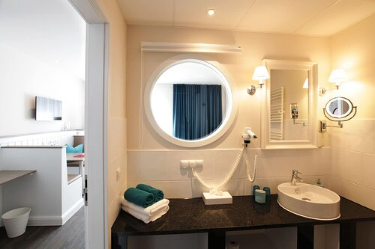 Bathroom 4, Hotel Alter Kreisbahnhof, Schleswig-Flensburg