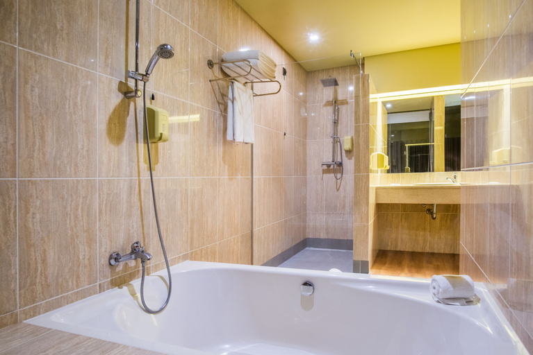 Bathroom 4, Calheta Beach - All Inclusive, Calheta