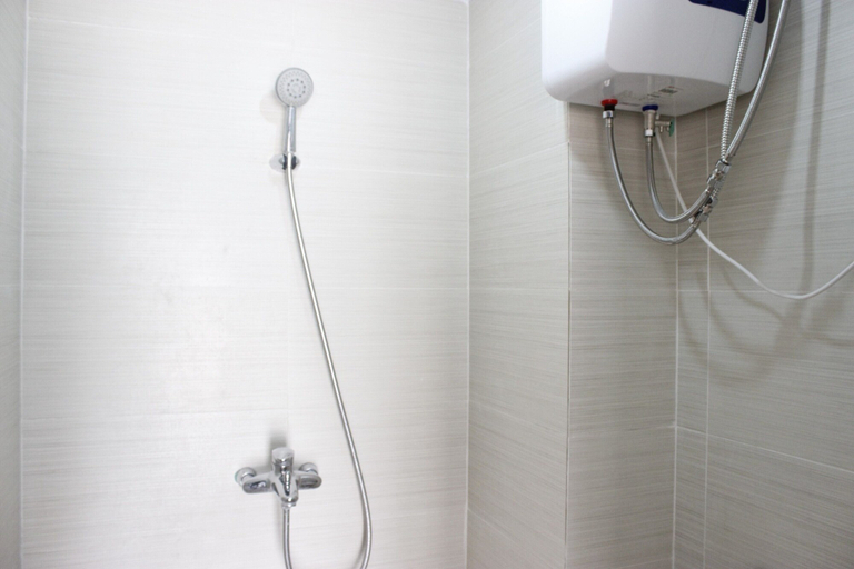 Bathroom 4, Relaxing 1BR Gateway Pasteur Apartment near Exit Toll, Bandung