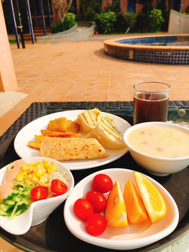 Food & Drinks, C'est La Vie, Penghu