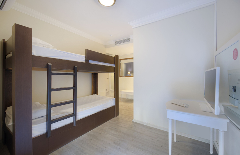 Bedroom 3, Miarosa Incekum Beach, Alanya