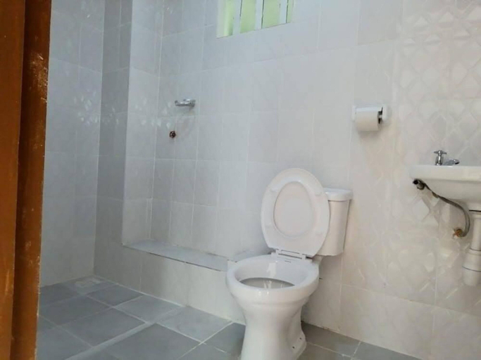 Bathroom, The Trumpet Inn, Nyeri Town