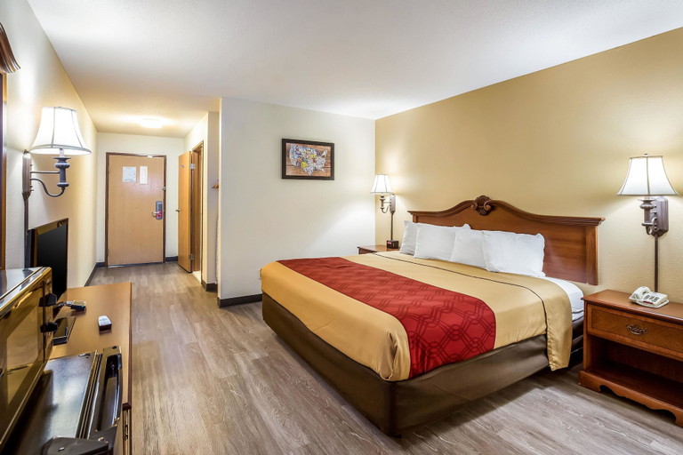 Bedroom 2, Econo Lodge Inn & Suites Fairview Heights - St. Louis, Saint Clair