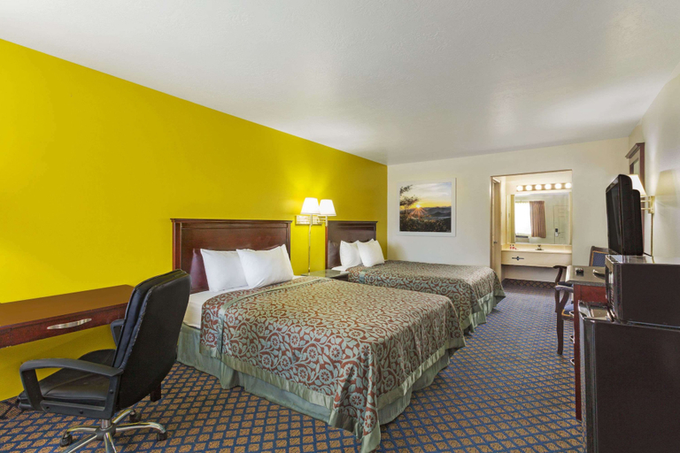 Bedroom 3, Days Inn by Wyndham Delta, Millard