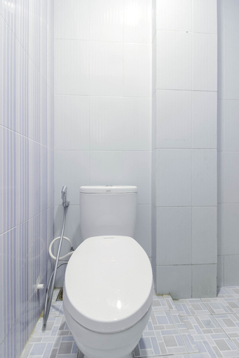 Bedroom 4, RedDoorz Syariah near Metropolitan Mall Bekasi, Bekasi