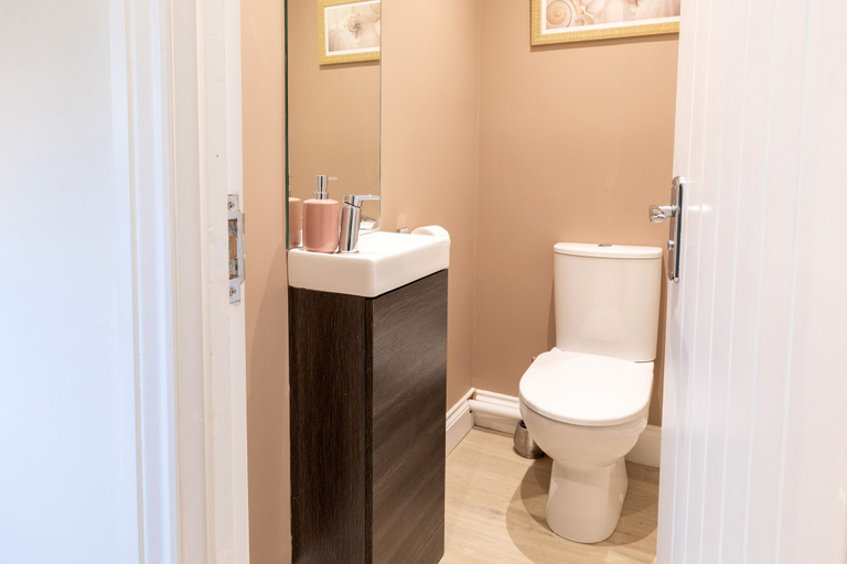 Bathroom 3, Belmont, Southampton
