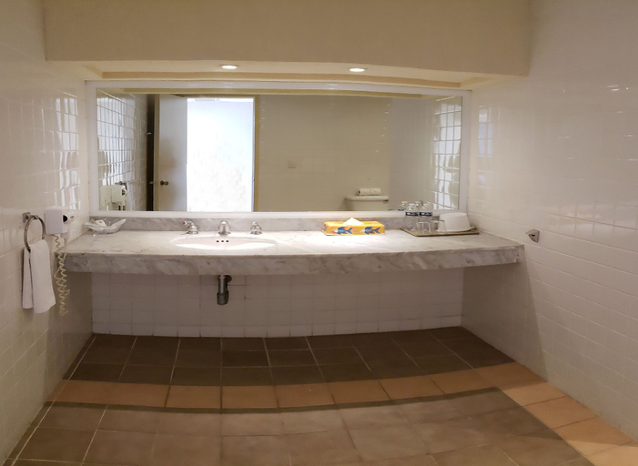 Bathroom 4, Hotelcoz All Inclusive, Cozumel