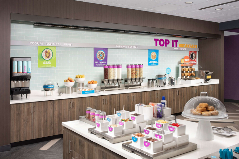 Food & Drinks 5, Tru by Hilton Tallahassee Central, Leon