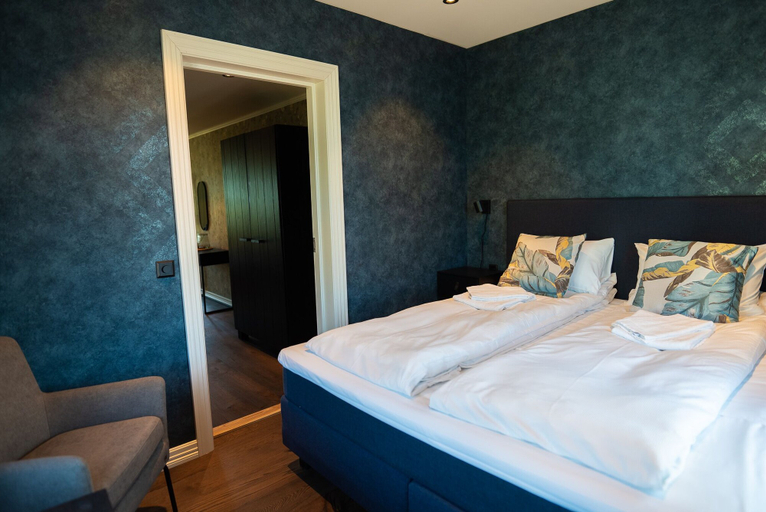 Bedroom 2, Svinøya Rorbuer, Vågan