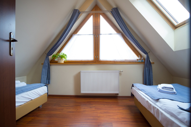Bedroom 2, Bellamonte Aparthotel, Tatra
