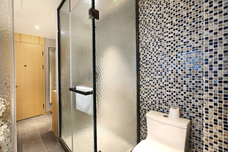 Bathroom 5, Miju House Jing'an, Shanghai