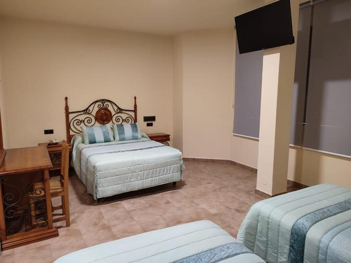 Bedroom 2, Hotel Novo, León
