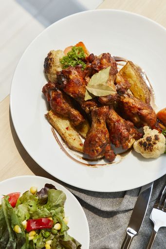 Food & Drinks 26