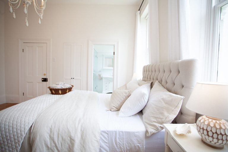 Bedroom 2, Old Market Inn, Moyne - South