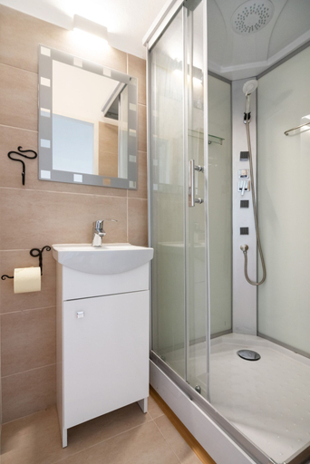 Bathroom 4, New central and cozy Apartment, Wien