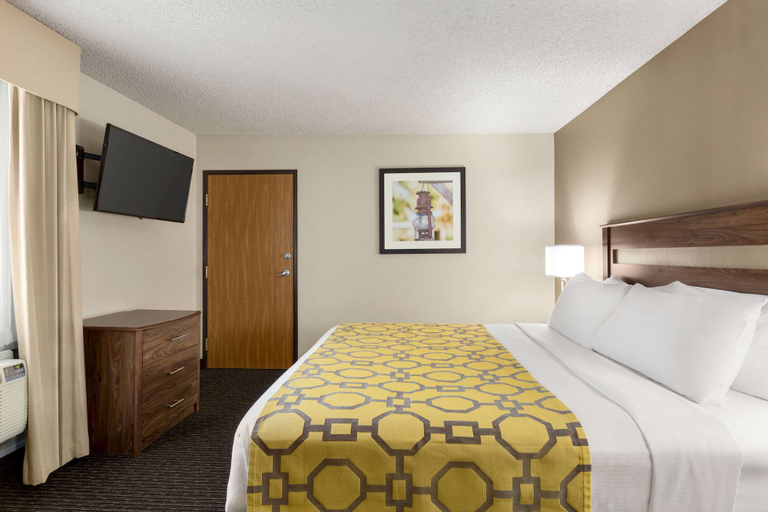 Bedroom 3, Baymont by Wyndham Whitefish, Flathead