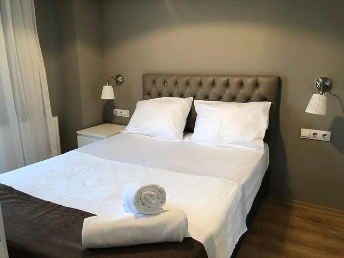 Bedroom 2, The Hera 30 Suit, Maltepe