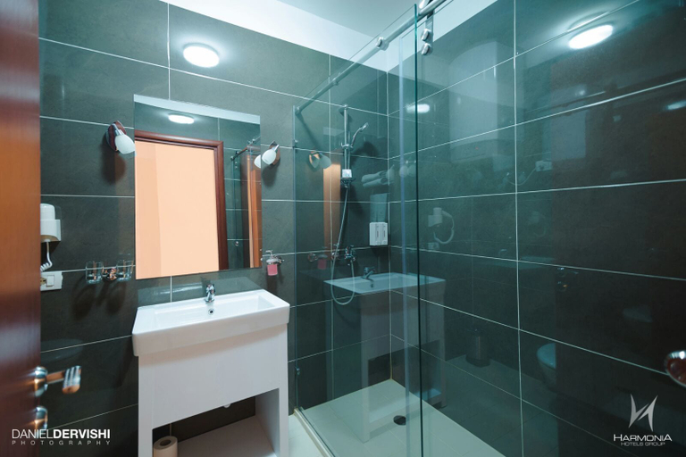 Bathroom, Albanian Star Hotel, Durrësit