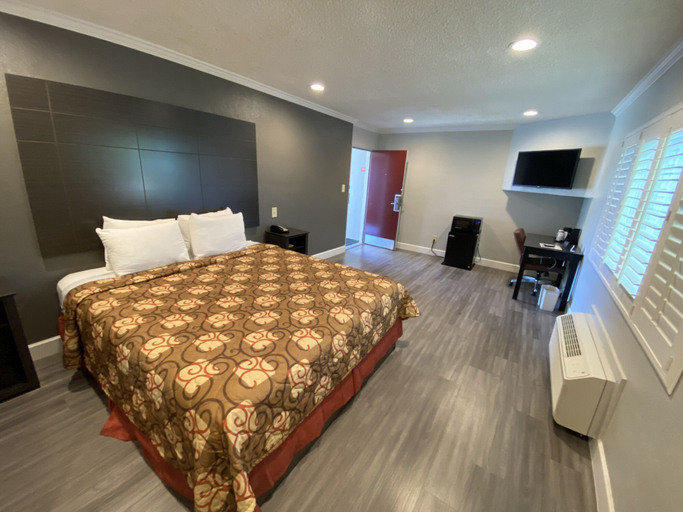 Bedroom 3, Budget Inn of Hayward, Alameda