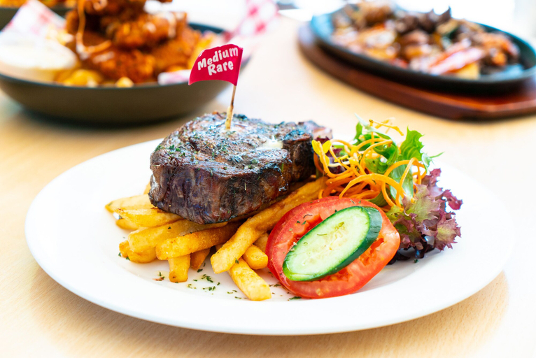 Food & Drinks 5, Horse and Jockey Hotel Homebush, Sydney