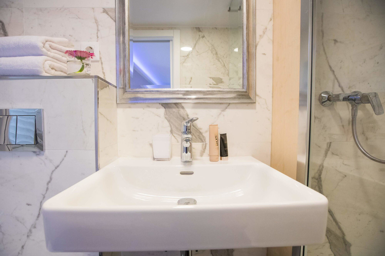 Bathroom 3, Soleil Luxury Rooms Old Town Dubrovnik, Dubrovnik